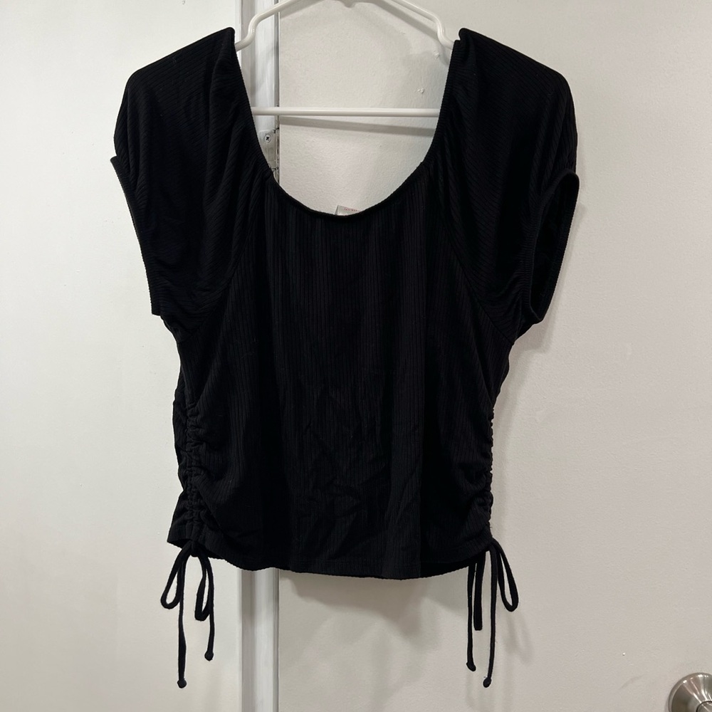 NoBoundaries Junior’s Scrunched Ribbed Black Top Size XL(15-17) Crop Top - Picture 3 of 5